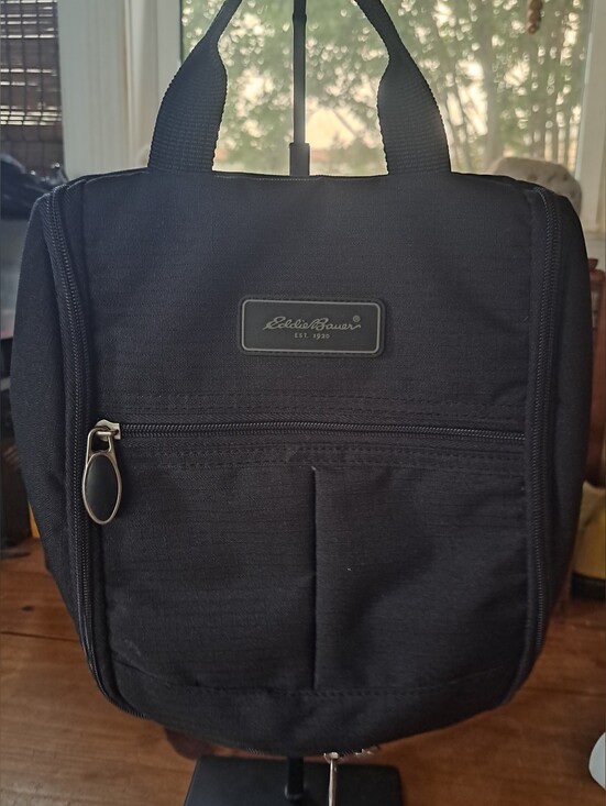 Eddie Bauer Other - Eddie Bauer Hanging Travel Toiletry Bag Black Nylon Soft Case Mesh Pockets